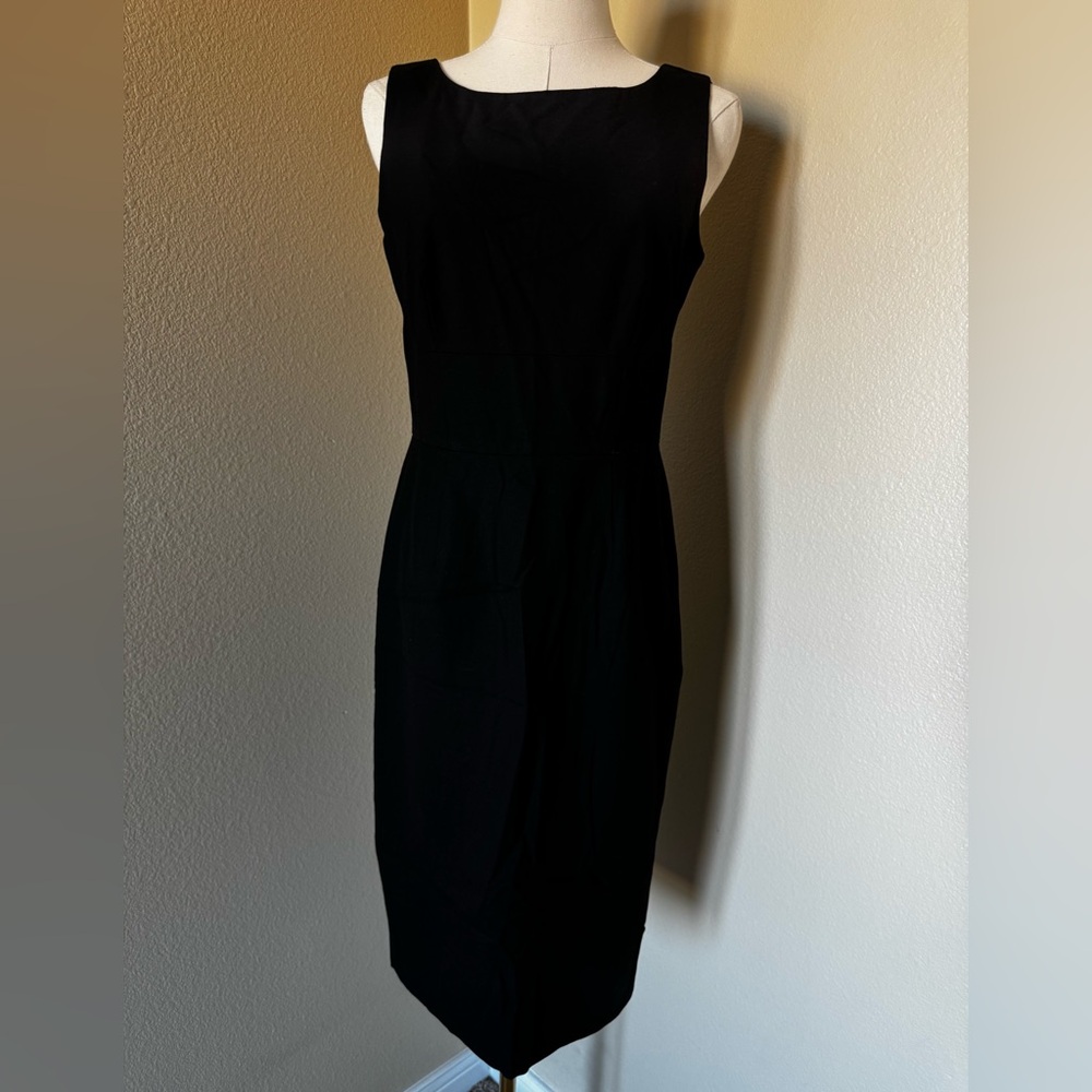 Banana Republic BR Brand Classic Black Midi Dress
